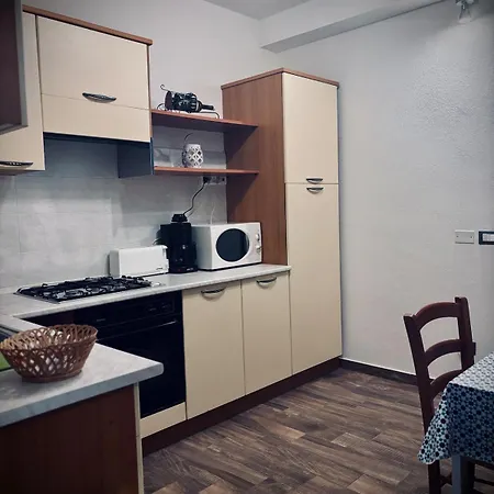 Lägenhet Da Giovanni - Terrasse - Kueche - Klima - Parken Alghero